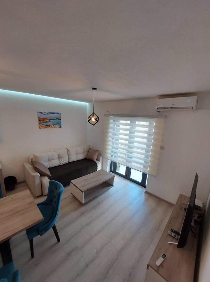 Sky Apartment 1 Сент-Полс-Бей Экстерьер фото